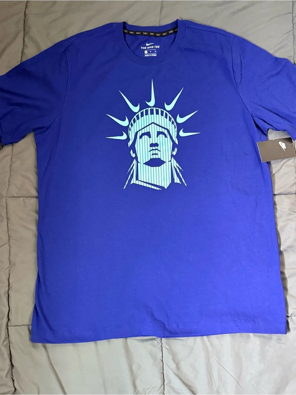 Nike Men’s Royal Blue Tee with Aqua Statue of Liberty Graphic